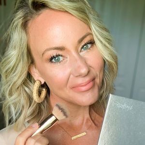 Meet your Posher, Nichole